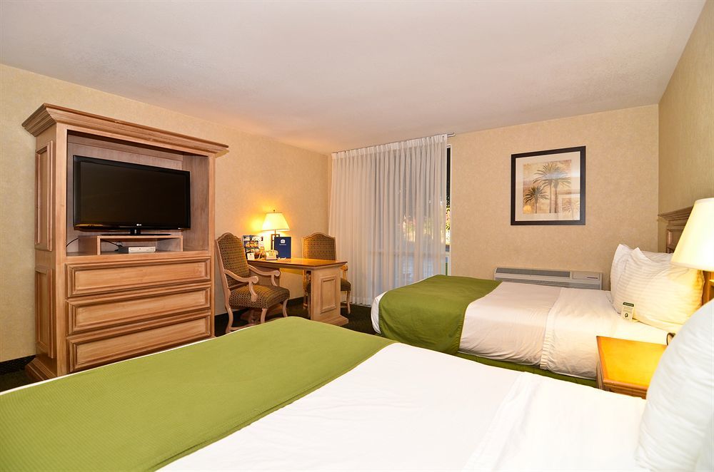 Best Western Date Tree Hotel